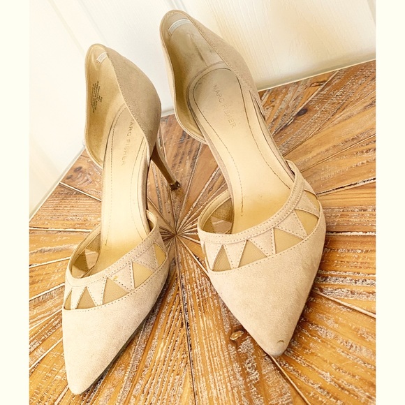 Marc Fisher Shoes - Used Marc Fisher Cream Suede Kitten Heel Pumps in Size 10